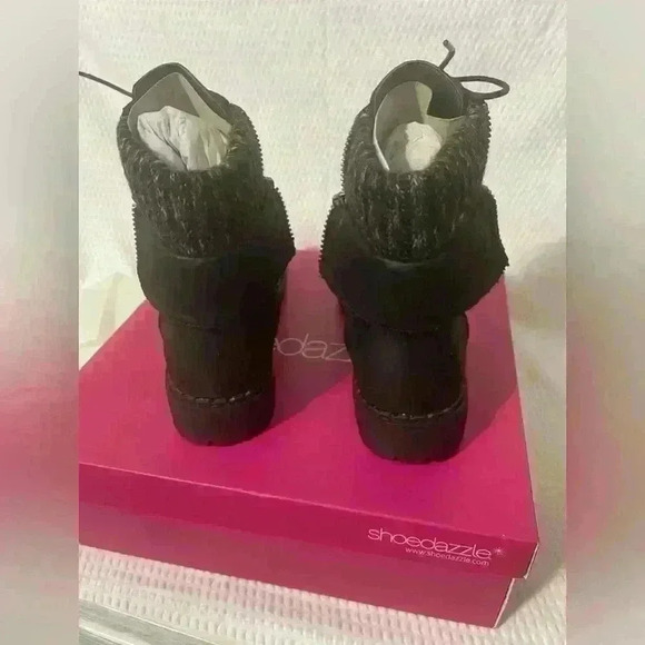 Shoedazzle Size 10 Black Boots - Picture 3 of 4